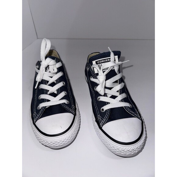 Chuck Taylor All star Classic Converse size 2 youth Navy Blue - Picture 1 of 7